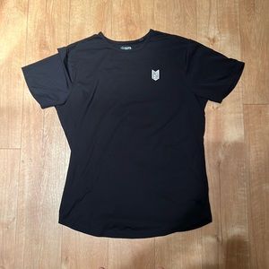 CUTS AO Curve-Hem Tee with chevron logo